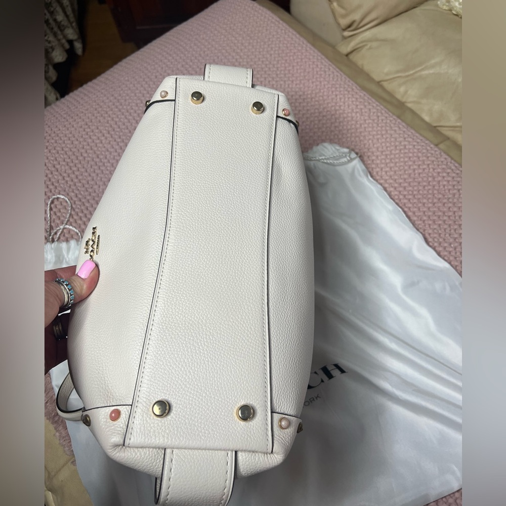 Coach Edie 31 Shoulder Bag - Picture 6 of 9